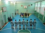 11 января на базе Велешковичской СШ состоялась дружеская встреча работников Лиозненского РОЧС и учащихся 11 класса в игре по волейболу.
